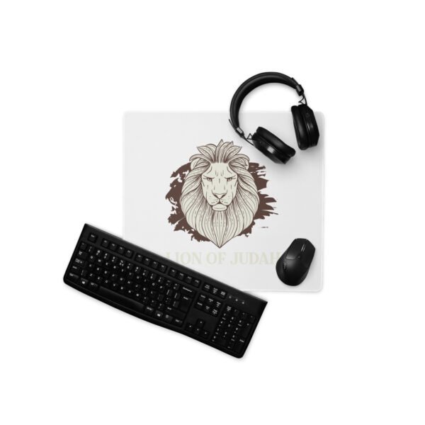 Gaming mouse pad